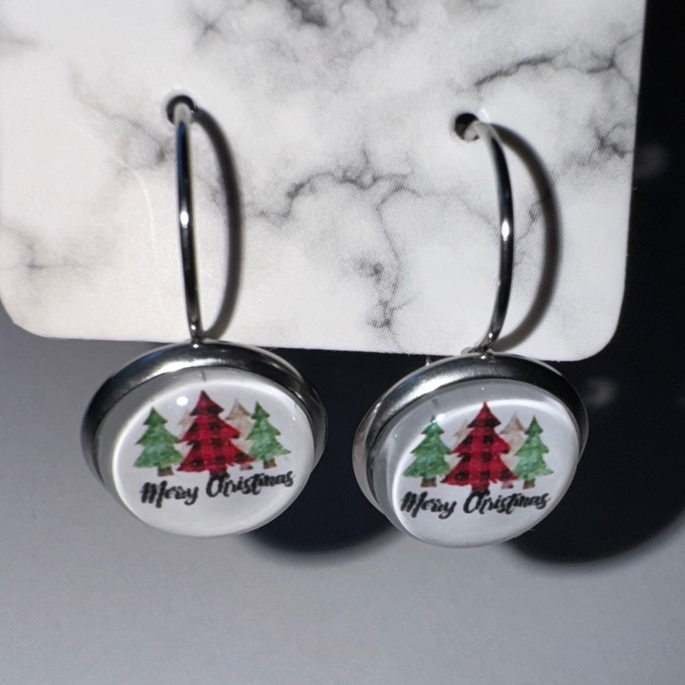 ❄️SALE! NEW Holiday Leverback Merry Christmas Earrings Metal & Glass - Picture 3 of 12